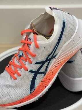 ASICS Magic Speed Running Shoes, W10.5/M8.5, Gym, Workout, Trainer, Sneaker